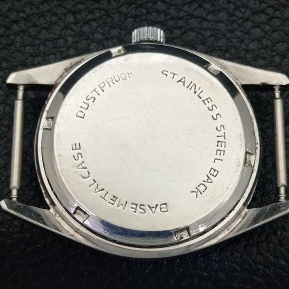 Vintage 1973 Camy Manual Mens Silver Watch W/Nato Strap & Gold accents - Picture 8 of 9